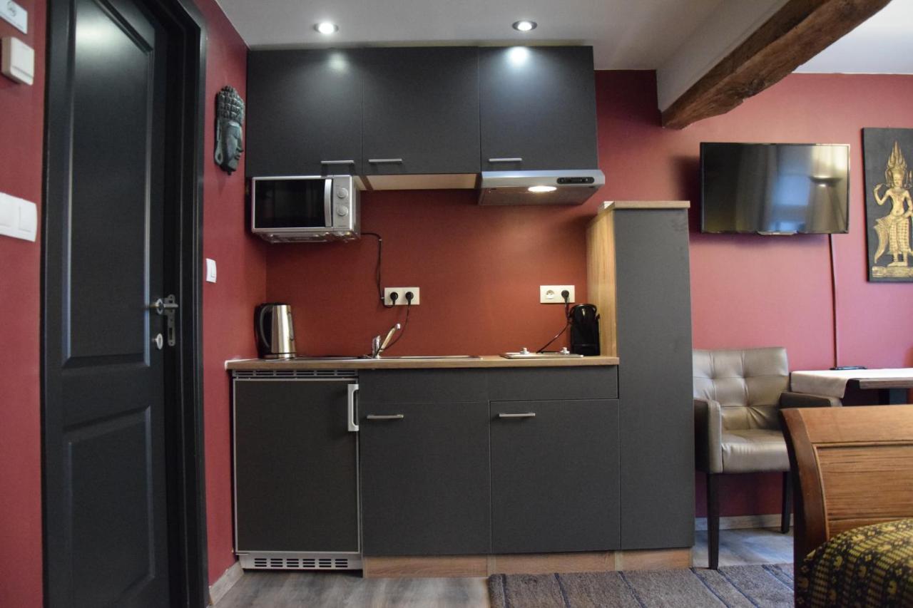Studio Frodo En Zazou Maaseik Exterior foto